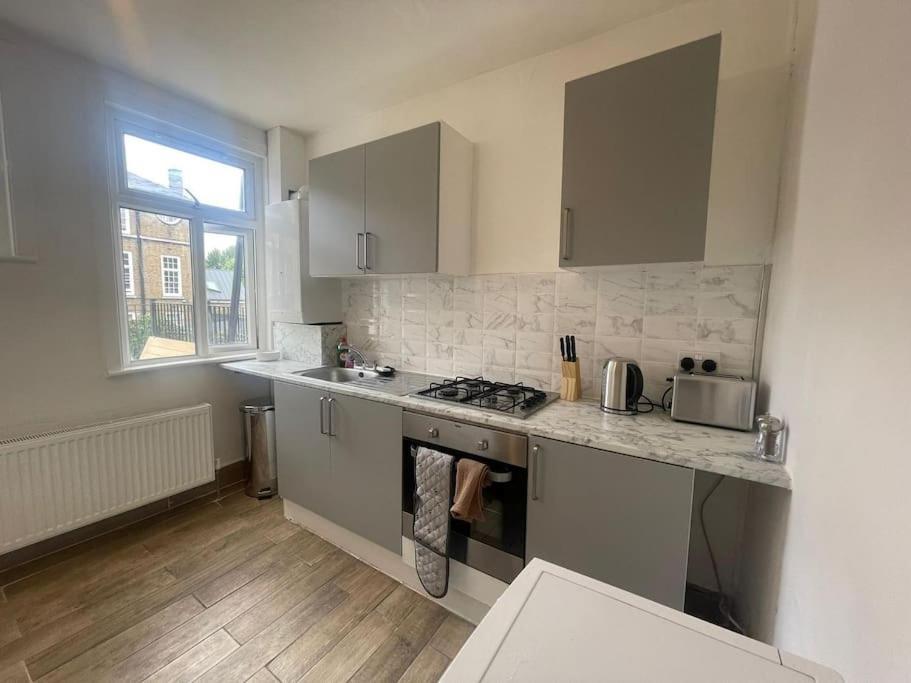 Lovable 2 Bedroom Flat On Tower Bridge Appartement